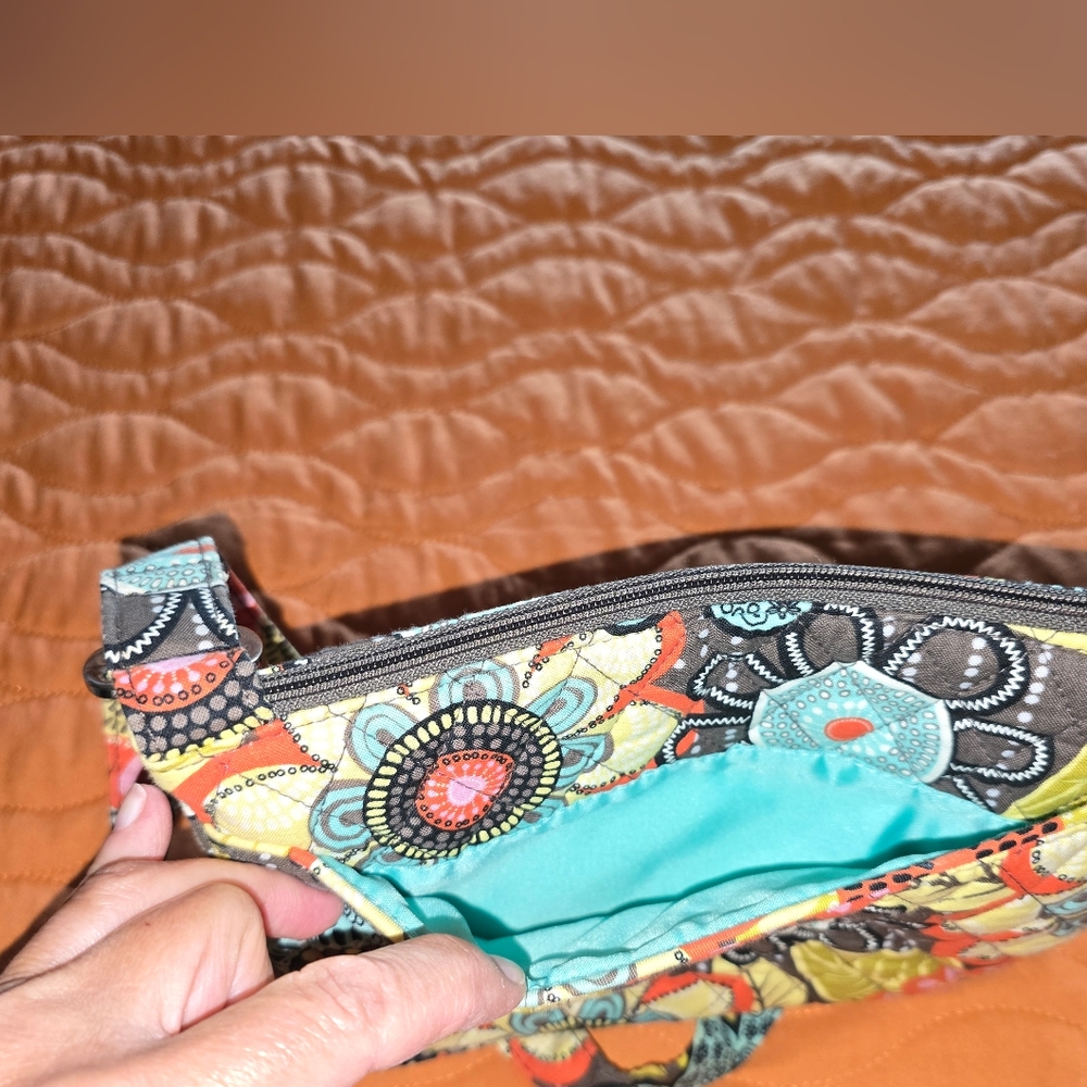 Floral Patterned Shoulder Bag - Picture 5 of 6